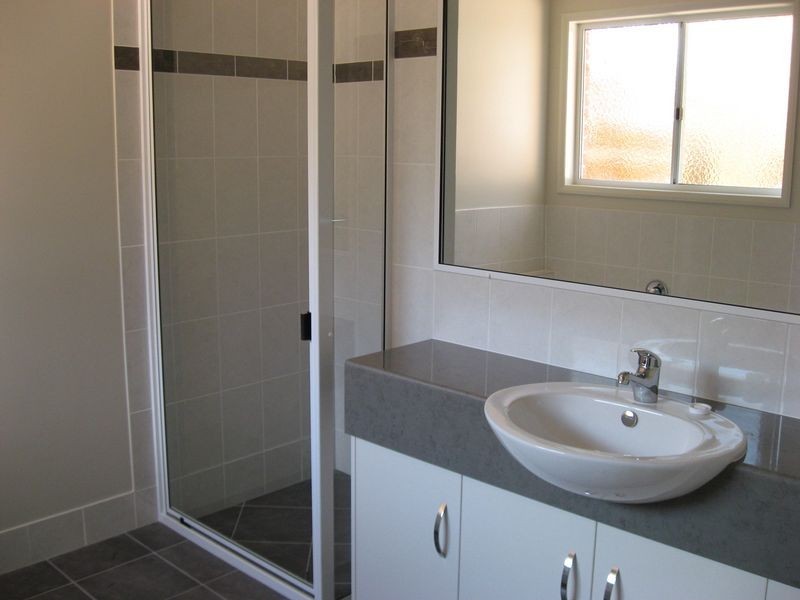 1/88a Hogg Street, Rockville QLD 4350