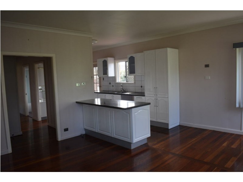 35 O’Quinn Street, Harristown QLD 4350