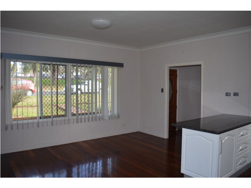 35 O’Quinn Street, Harristown QLD 4350