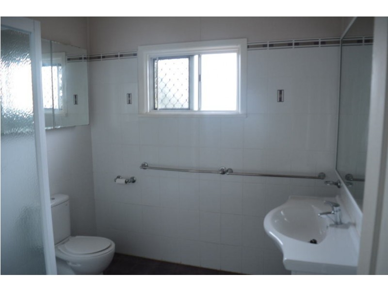 35 O’Quinn Street, Harristown QLD 4350