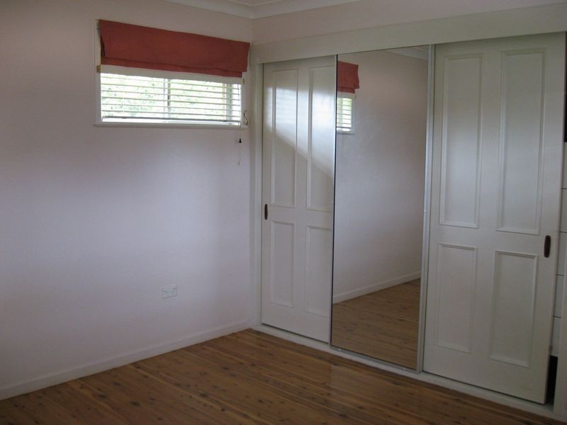 15 Muir Street, Mount Lofty QLD 4350