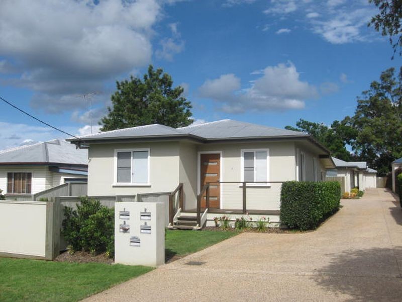 1/4a Rose Street, Newtown QLD 4350