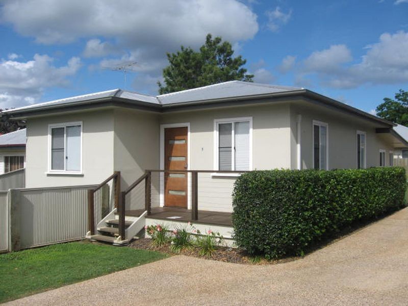 1/4a Rose Street, Newtown QLD 4350