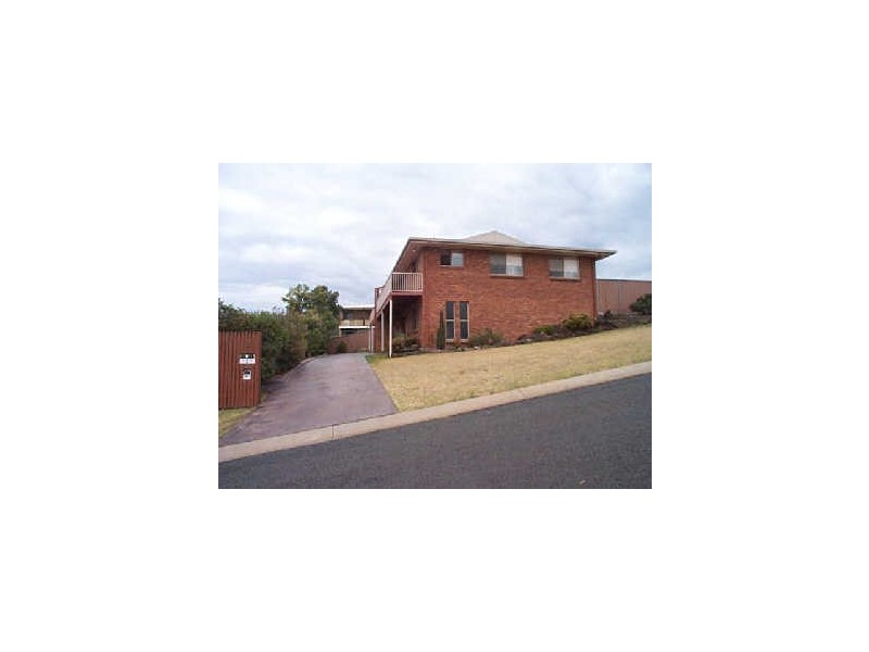 1/18 Horrocks Crescent, KEARNEYS SP, Toowoomba QLD 4350