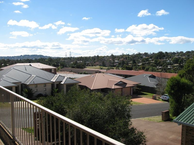 1/18 Horrocks Crescent, KEARNEYS SP, Toowoomba QLD 4350