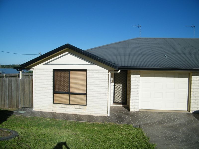 1/10 Hoey Street, Kearneys Spring QLD 4350