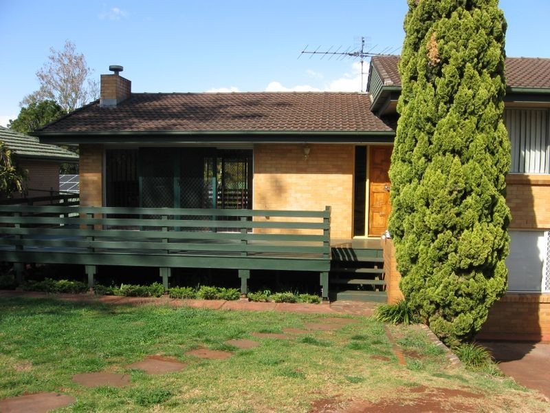 8 Geoffrey Street, East Toowoomba QLD 4350