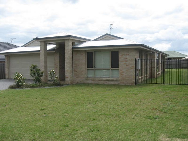 5 Moorina Drive, Harristown QLD 4350