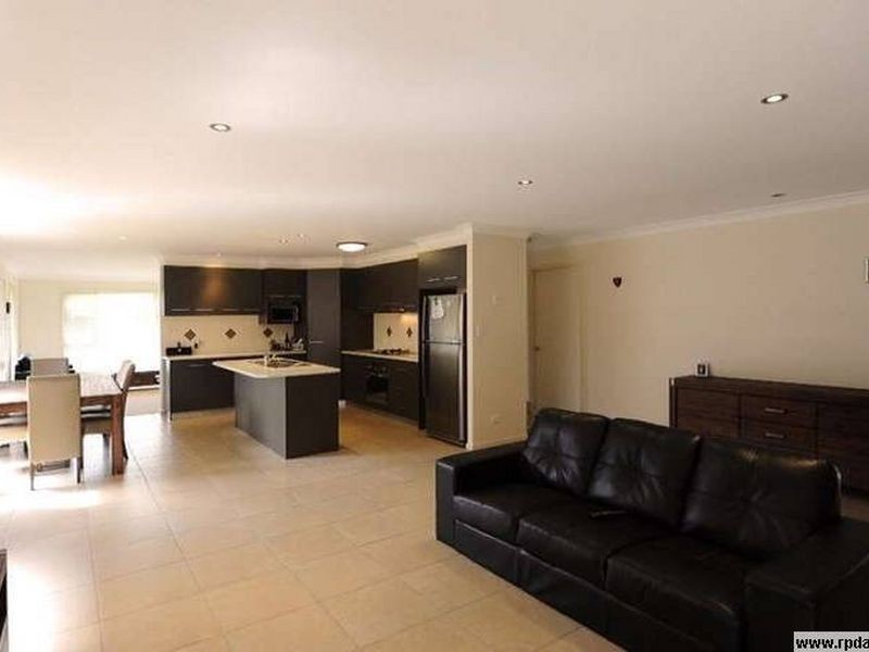 5 Moorina Drive, Harristown QLD 4350