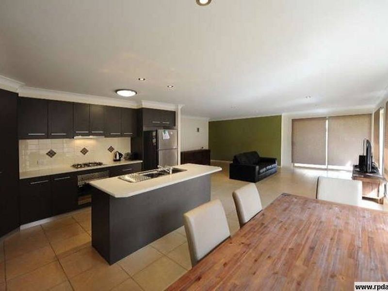 5 Moorina Drive, Harristown QLD 4350