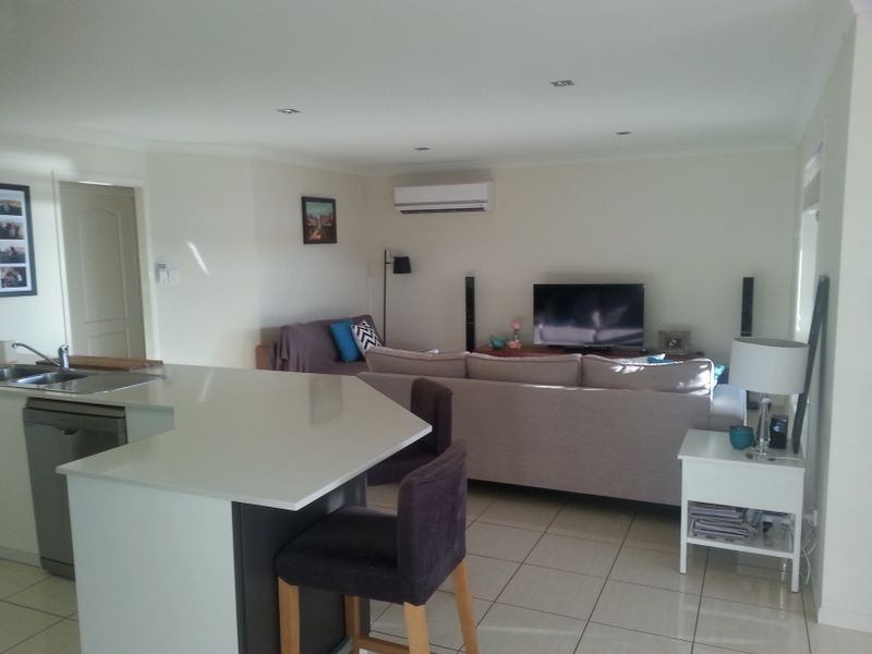 2 Opal Street, Glenvale QLD 4350