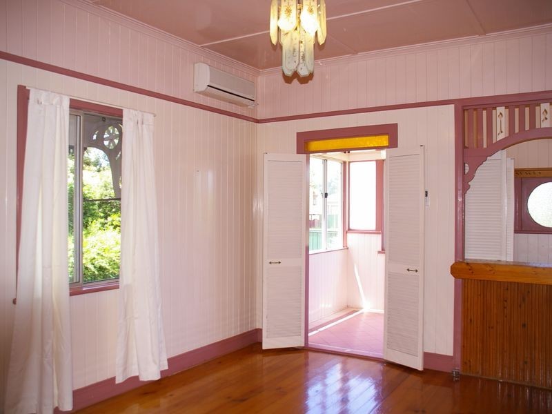 207 Long Street, South Toowoomba QLD 4350