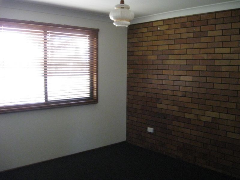 2/58 Wuth Street, DARLING HEIGHTS, Toowoomba QLD 4350