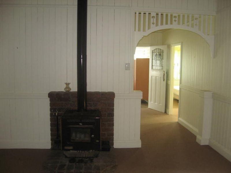 336 Gowrie Glencoe Road, Gowrie Junction QLD 4352