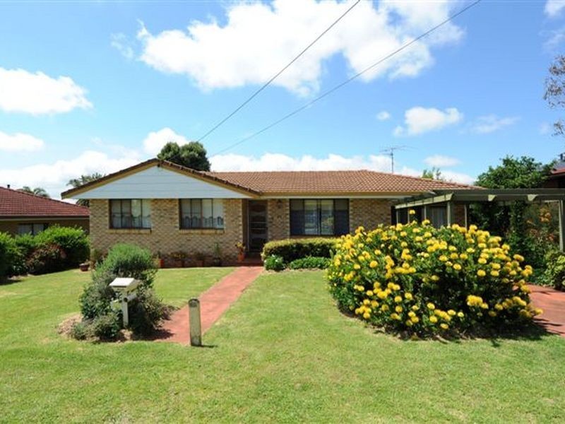 43 Jennifer Crescent, DARLING HEI, Toowoomba QLD 4350