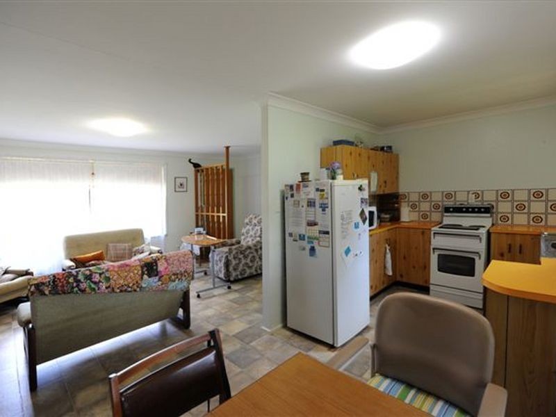 43 Jennifer Crescent, DARLING HEI, Toowoomba QLD 4350