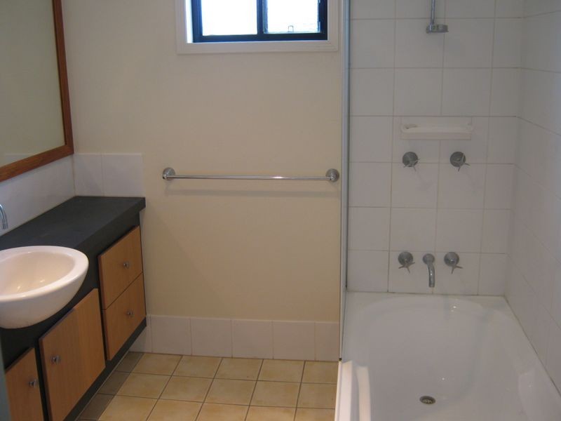 8/1a Stirling Street, East Toowoomba QLD 4350