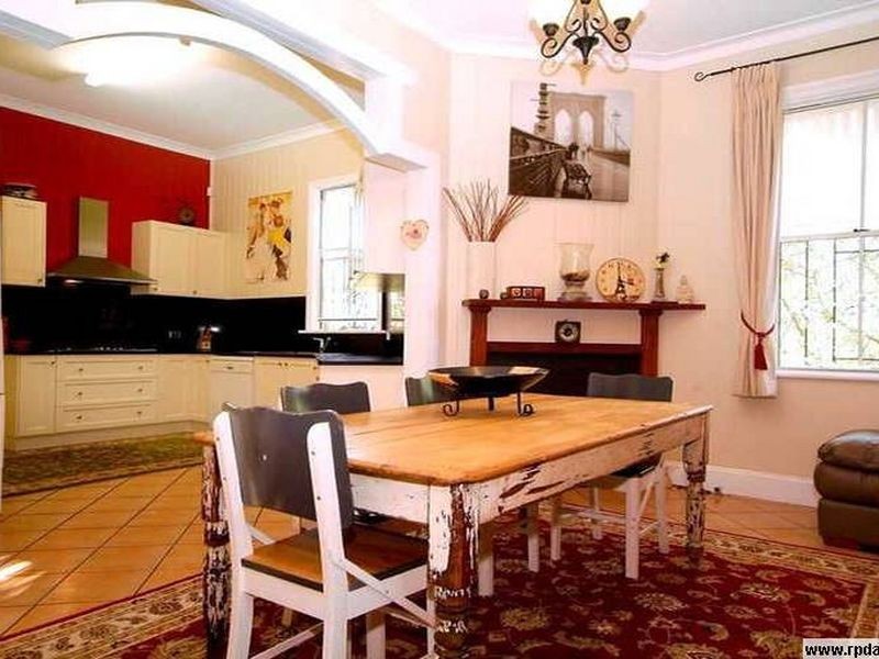 206 Russell Street, Newtown QLD 4350