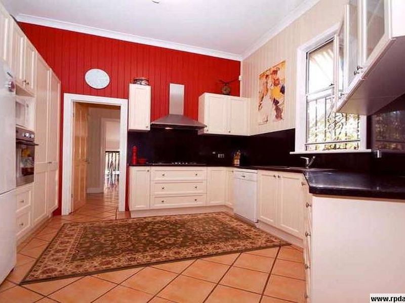 206 Russell Street, Newtown QLD 4350