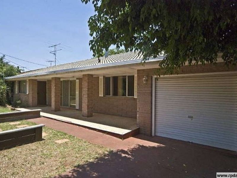 4 Alford Street, Mount Lofty QLD 4350