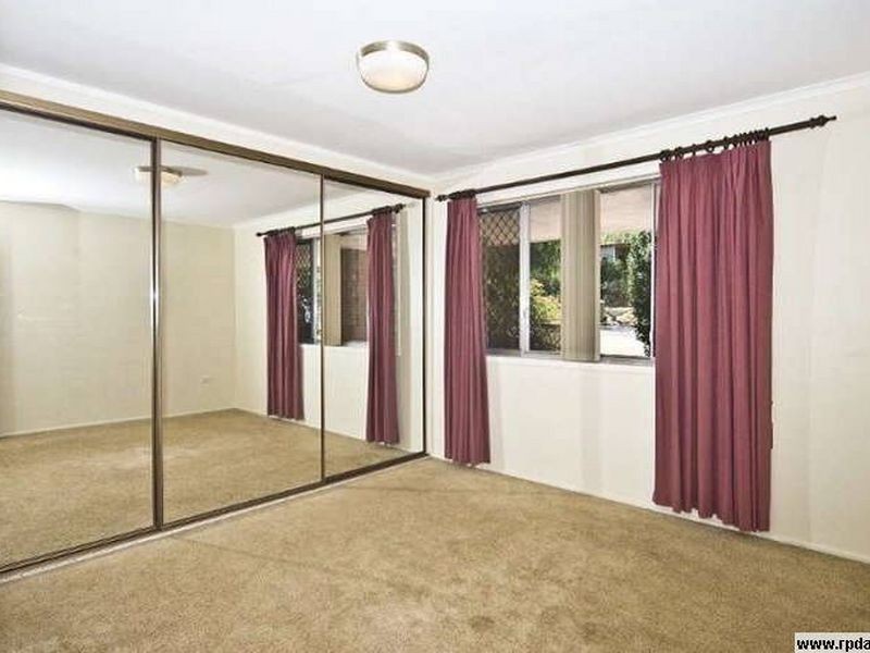 4 Alford Street, Mount Lofty QLD 4350