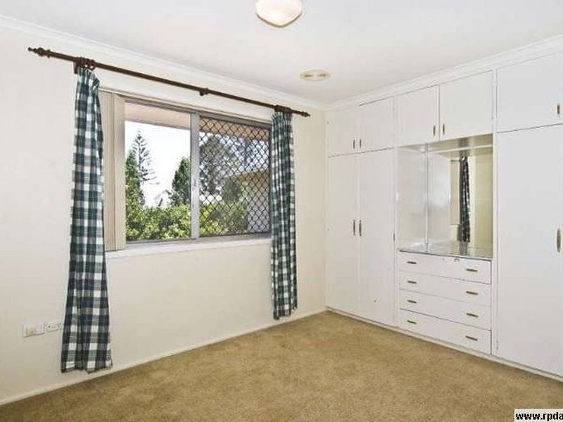 4 Alford Street, Mount Lofty QLD 4350