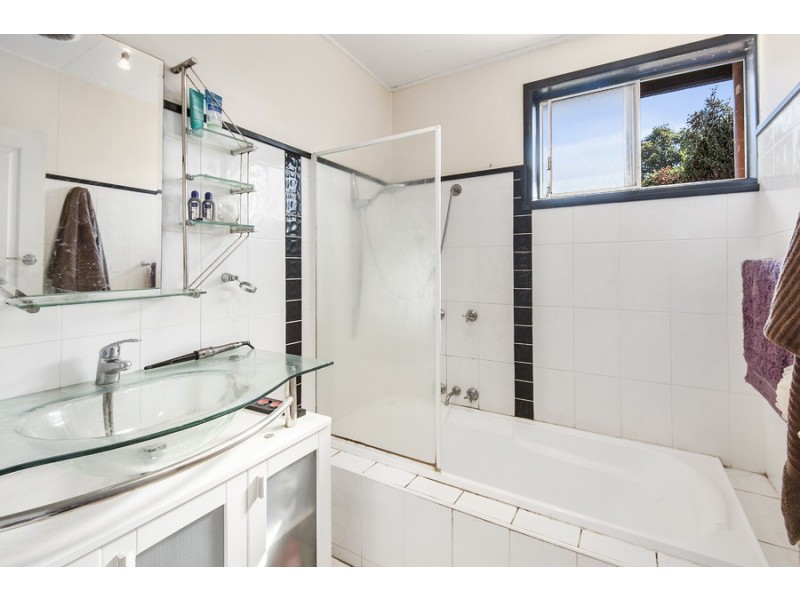 11 Frederick Street, East Toowoomba QLD 4350