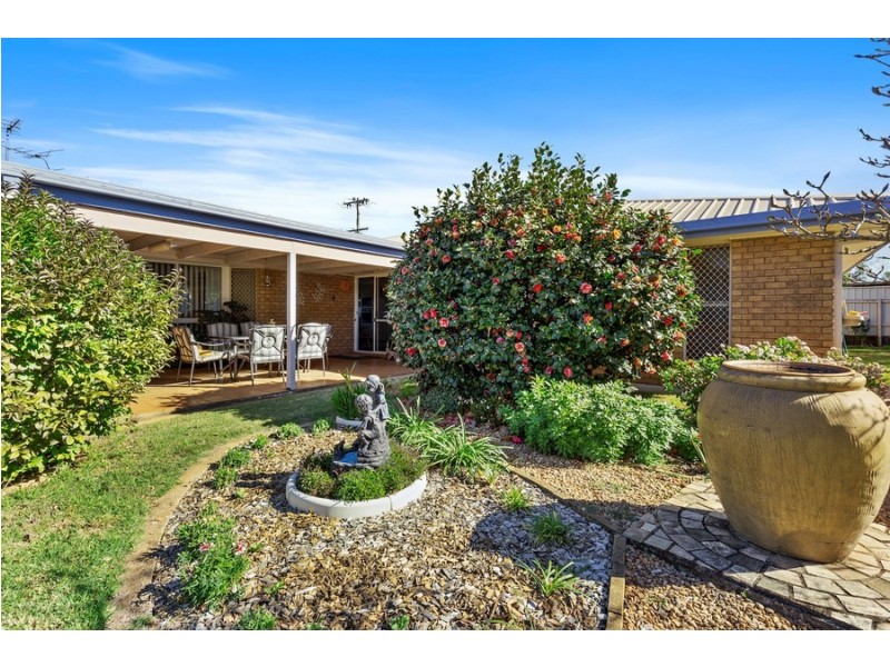 237 Stenner Street, Centenary Heights QLD 4350