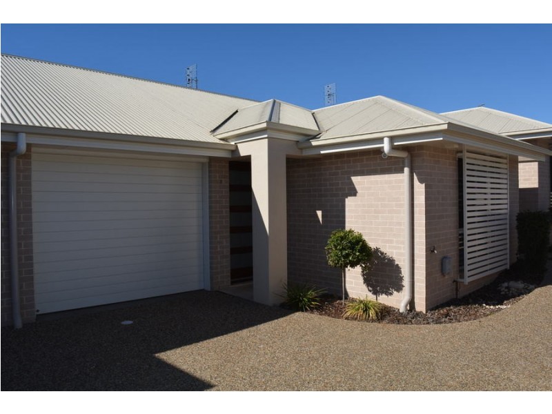 3/212 South Street, South Toowoomba QLD 4350
