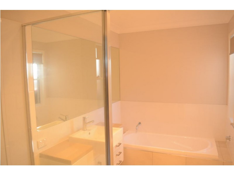 3/212 South Street, South Toowoomba QLD 4350