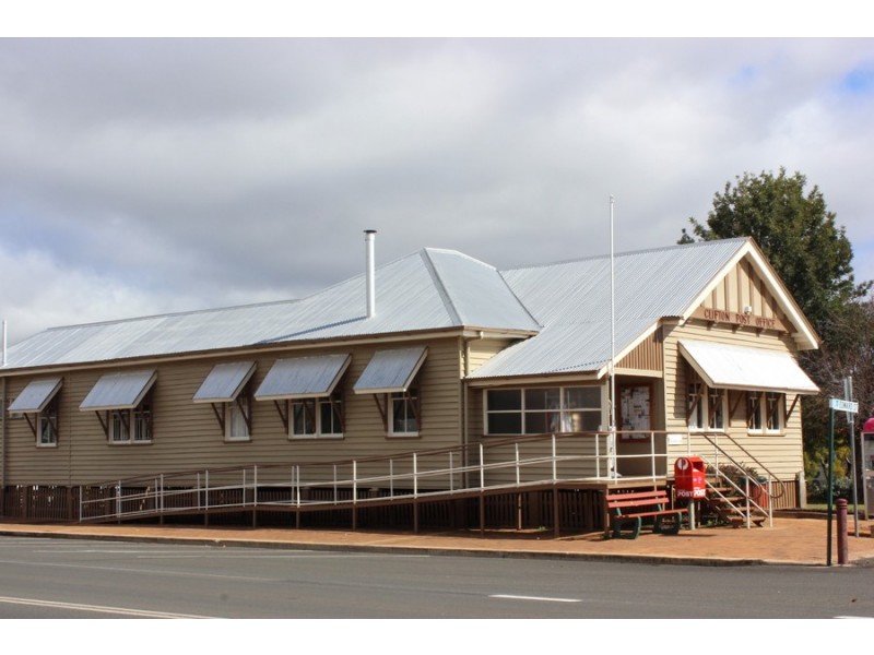 30 Neville Road, Clifton QLD 4361