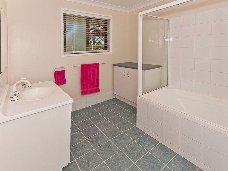 9 Jason Street, Wilsonton QLD 4350