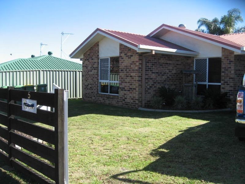 5 Silver Gum Court, Glenvale QLD 4350