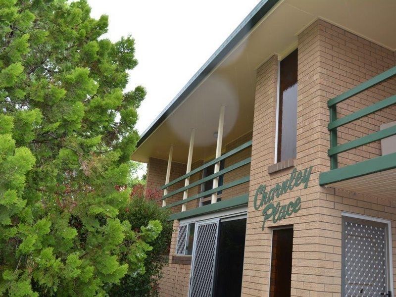 2/62 Hoey Street, Darling Heights QLD 4350