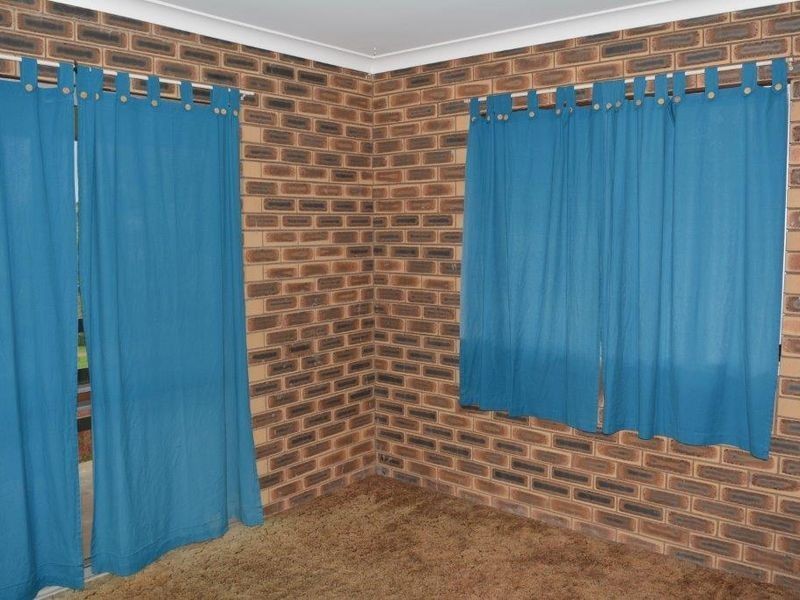 2/62 Hoey Street, Darling Heights QLD 4350