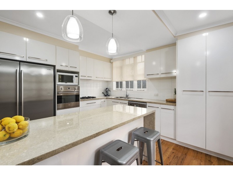 6 Market Street, South Toowoomba QLD 4350