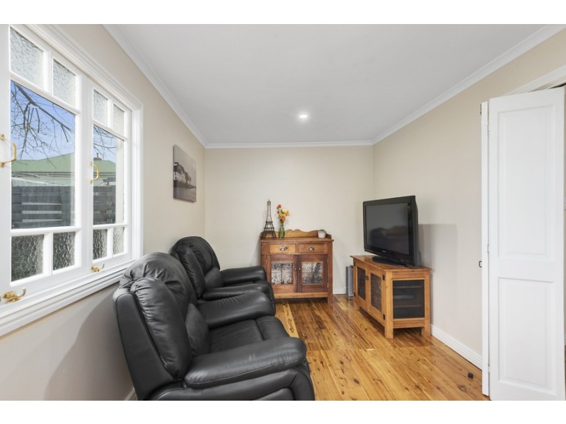 6 Market Street, South Toowoomba QLD 4350