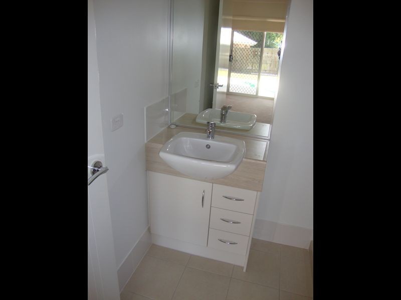 19 Pugh Street, Middle Ridge QLD 4350