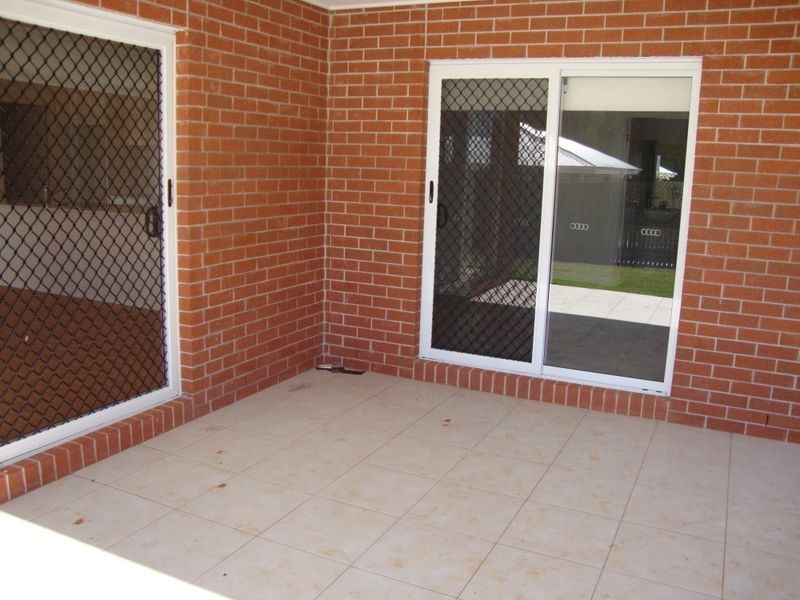 19 Pugh Street, Middle Ridge QLD 4350