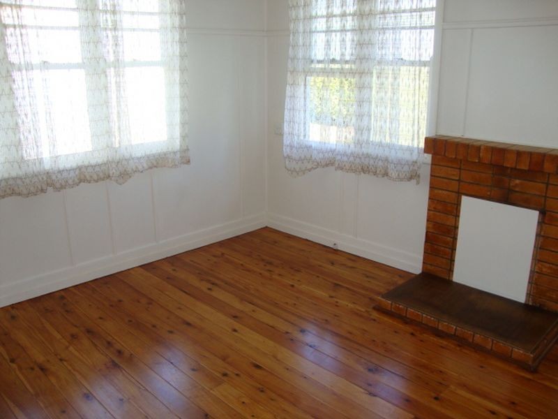 19 Ocean Street, Centenary Heights QLD 4350