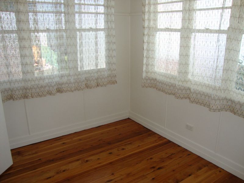 19 Ocean Street, Centenary Heights QLD 4350