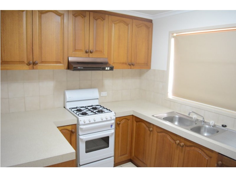 2/367 Margaret Street, Newtown QLD 4350