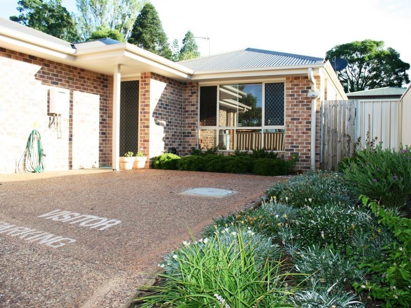 3/34 Gordon Avenue, Newtown QLD 4350