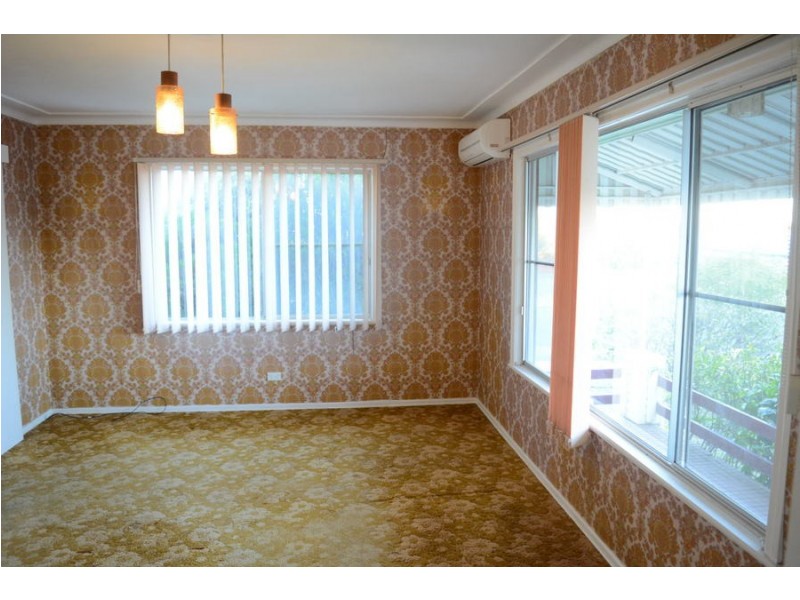 13 Lacaze Street, Blue Mountain Heights QLD 4350