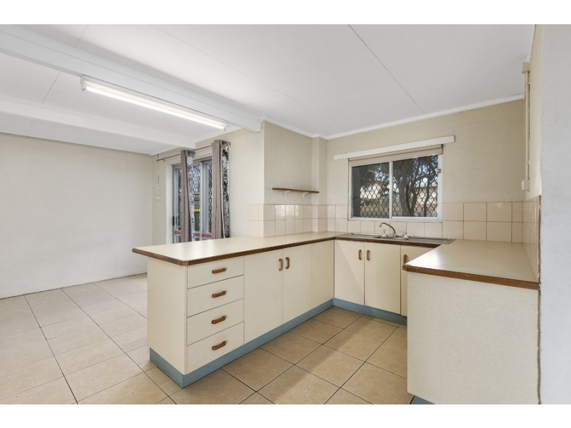 25 Park Street, Wilsonton QLD 4350