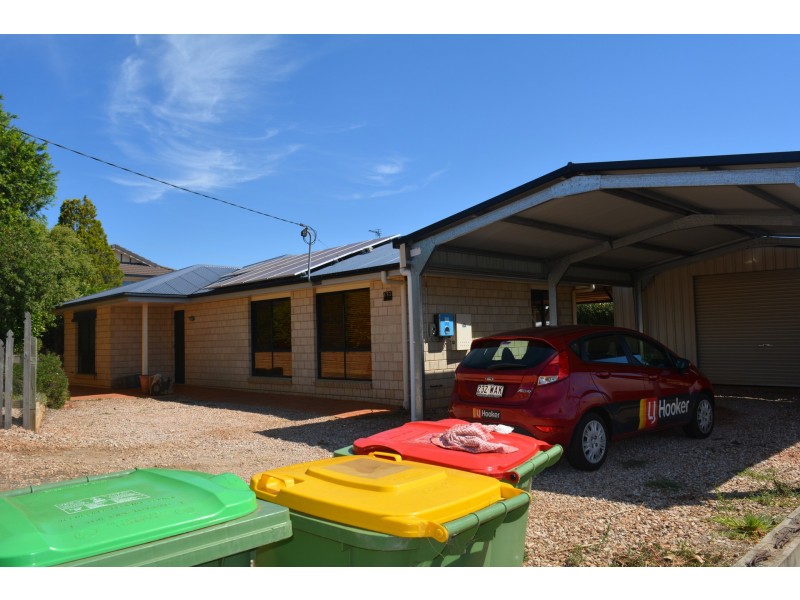152 Baker Street, Darling Heights QLD 4350