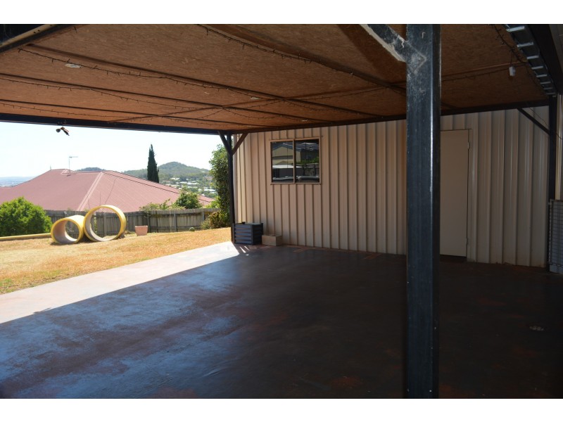 152 Baker Street, Darling Heights QLD 4350