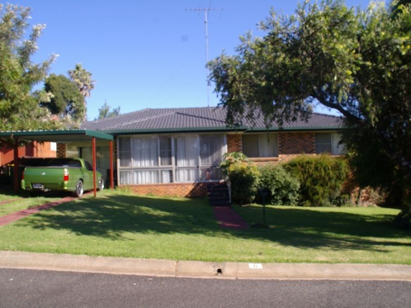 8 Cressbrook Street, Glenvale QLD 4350