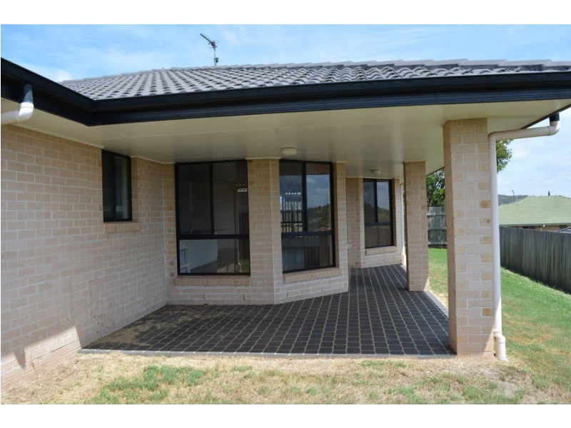 15 Diamantina Drive, Glenvale QLD 4350