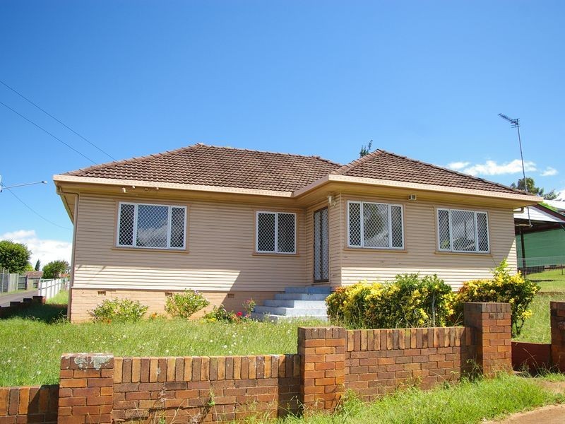4 Norwood Street, Toowoomba City QLD 4350